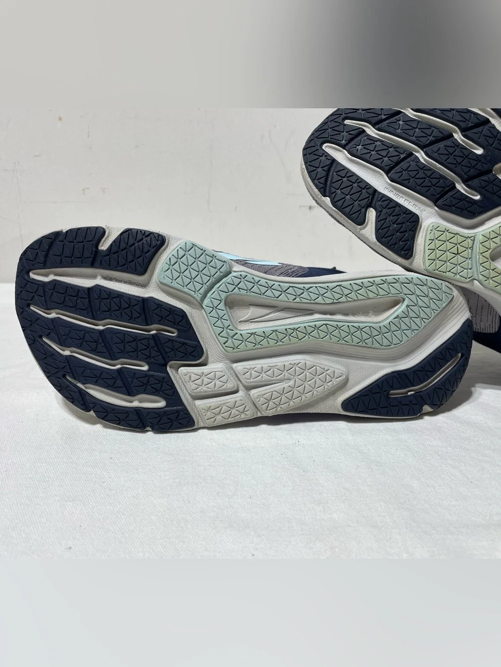 Altra Provision 8 Running Shoes Women’s 9 Gray Blue Road Running Zero Drop